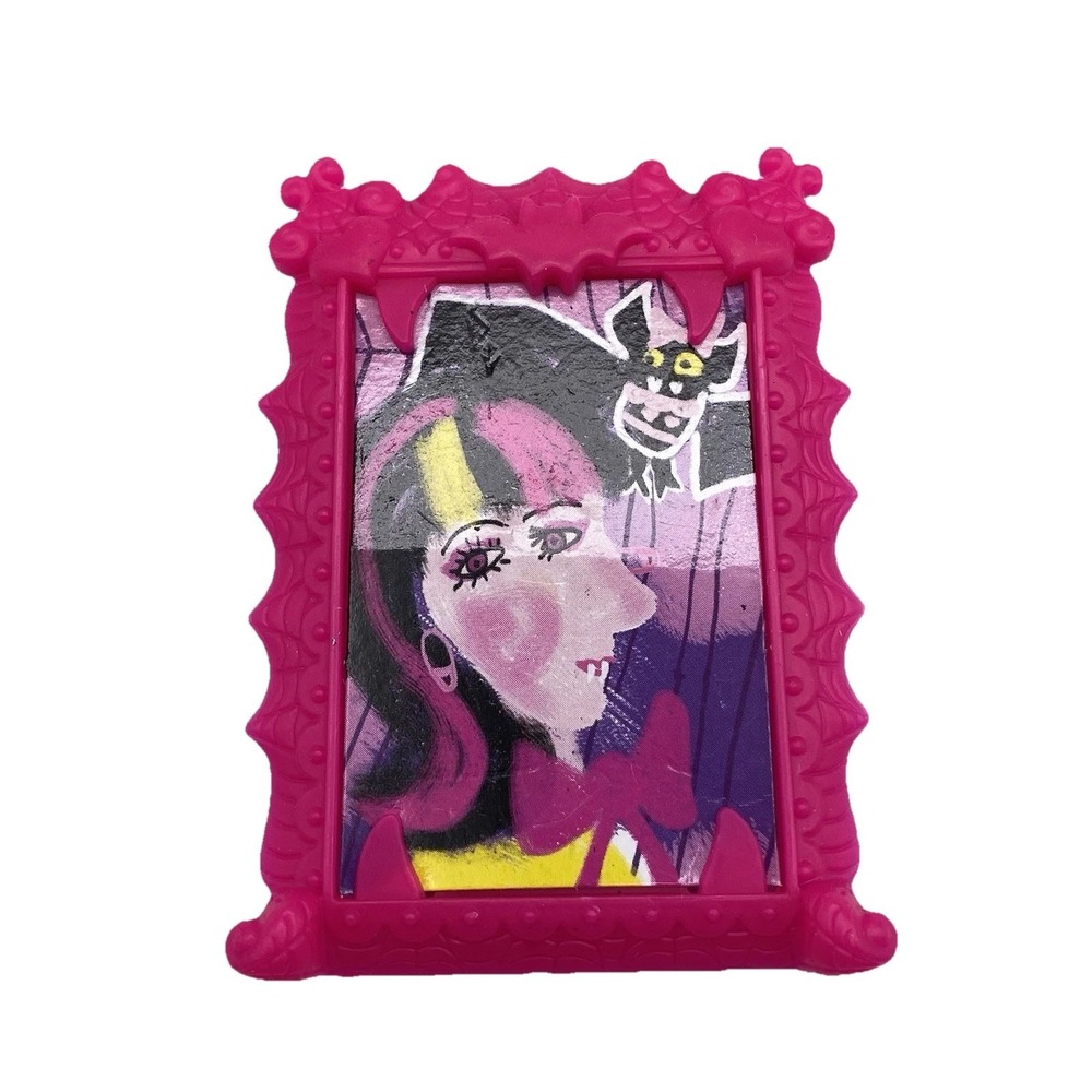 Monster High Draculaura Doll Replacement Art Class Painting Wall Hanging Art‎